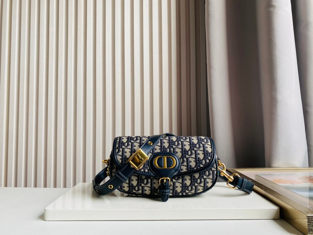 Christian Dior 【ディオール】Bobby ショルダーバッグ21x12x5cm-BRAND OFF
