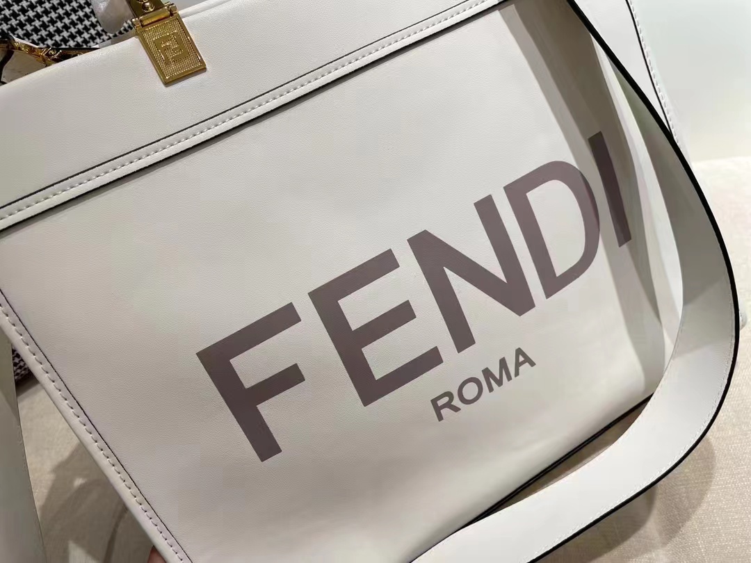 FENDI（フェンディ） ハンドバッグ 35*30 CM-BRAND OFF