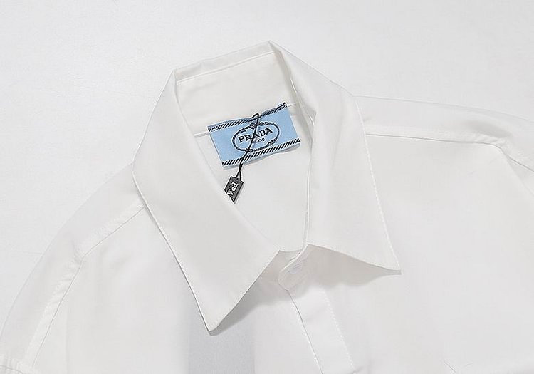 【Prada旗艦店】プラダ長袖シャツ、ご好評に付き再入荷！！-BRAND OFF