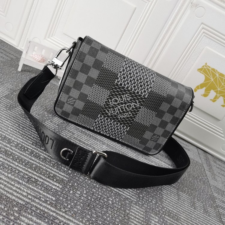 Louis Vuitton （ルイヴィトン） メッセンジャーバッグ 23.5x14x5cm-BRAND OFF