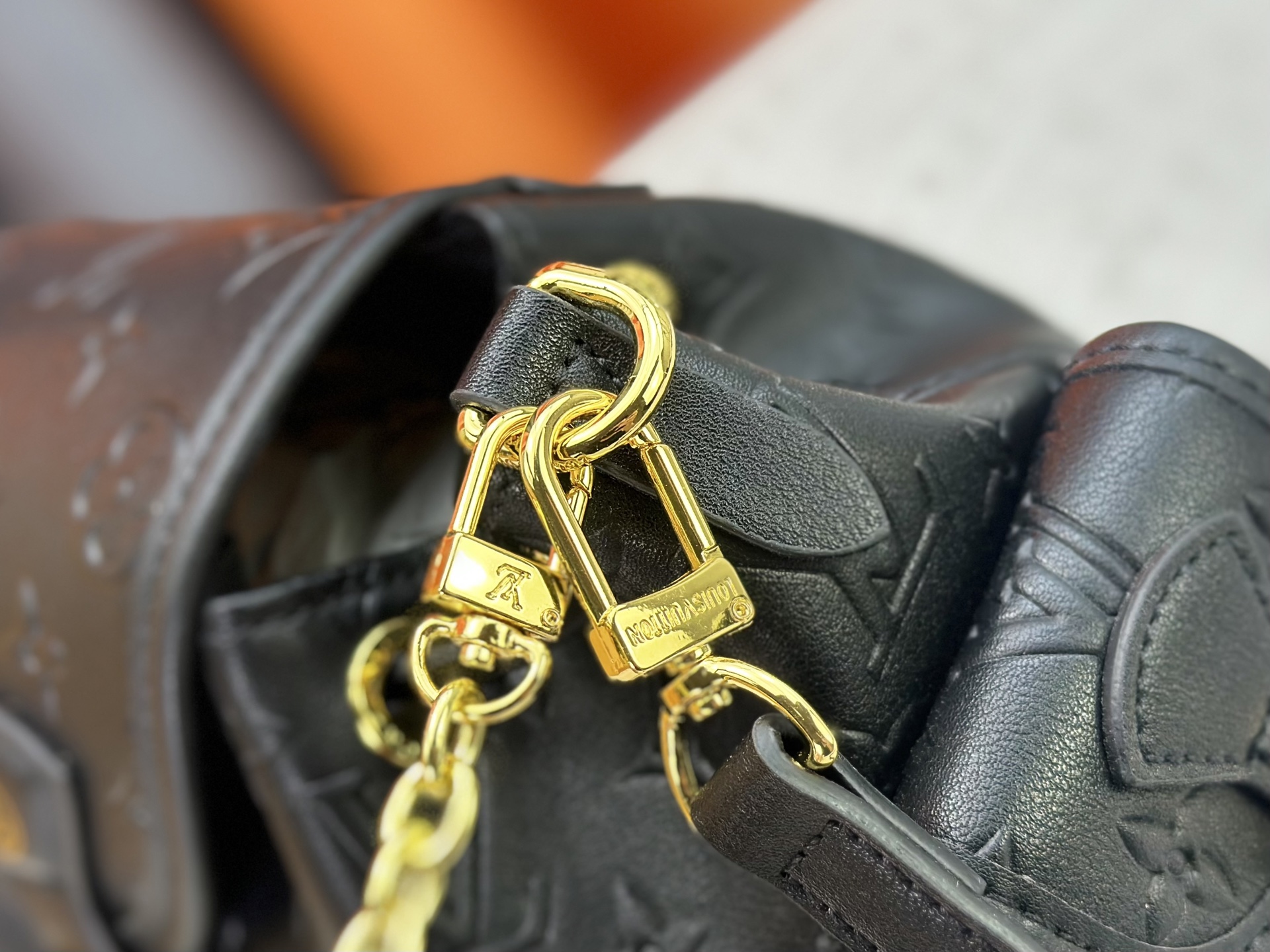 LOUIS VUITTON ルイヴィトン Odysée ショルダーバッグ M25085-BRAND OFF