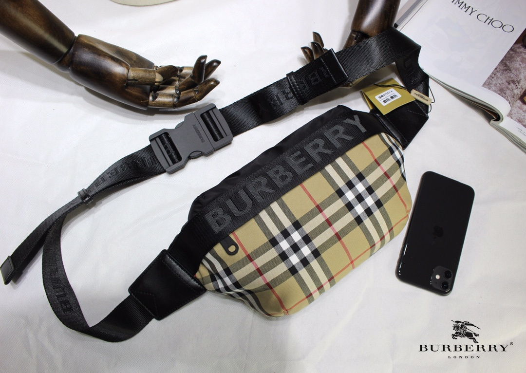 【BURBERRY 公式旗艦店】バーバリー ウエストポーチ 当日出荷 好評に付き再入荷！31*7.5*16CM-BRAND OFF