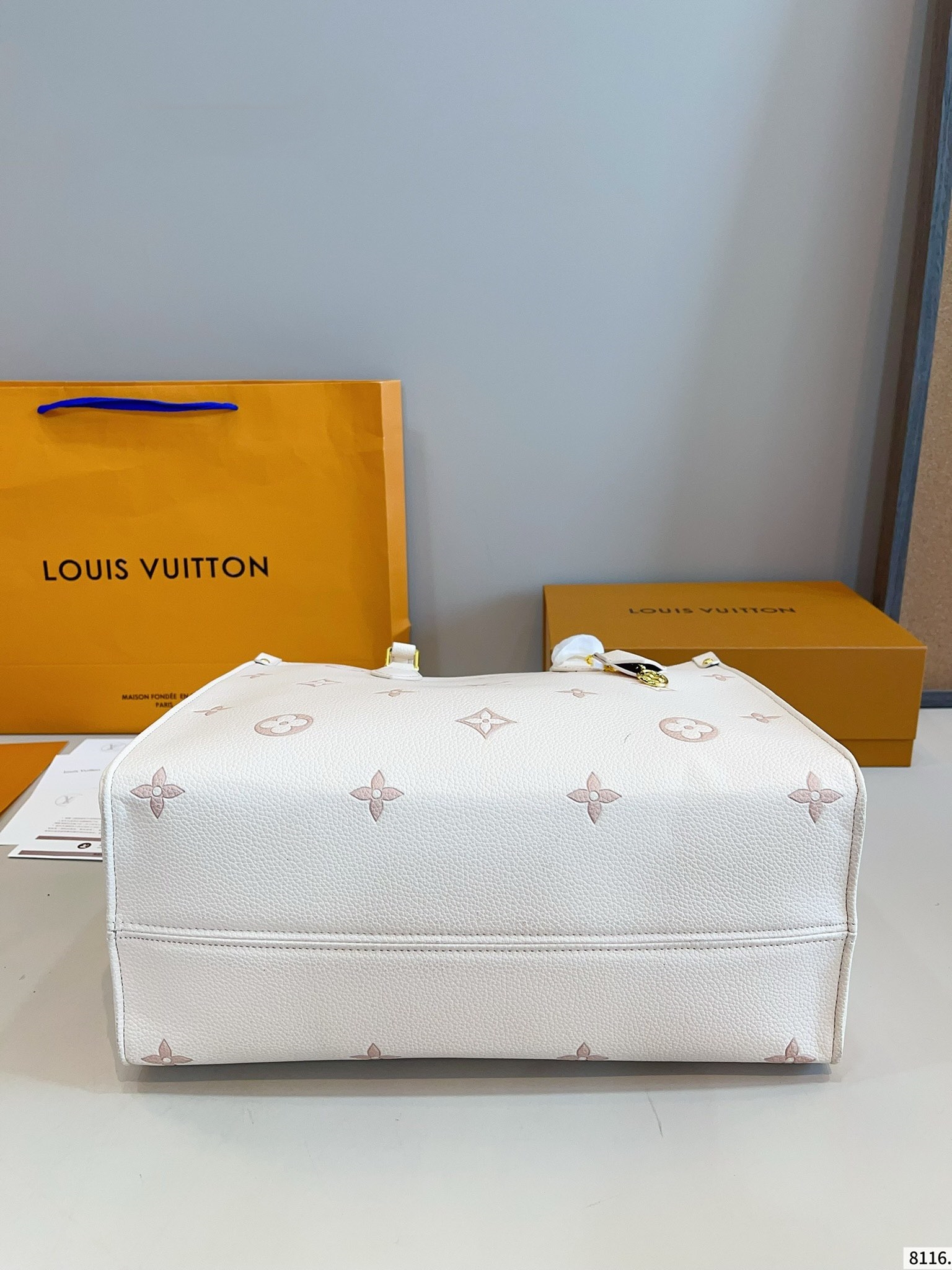 LOUIS VUITTON ルイヴィトン OnTheGo 35 ハンドバッグ M14403-BRAND OFF