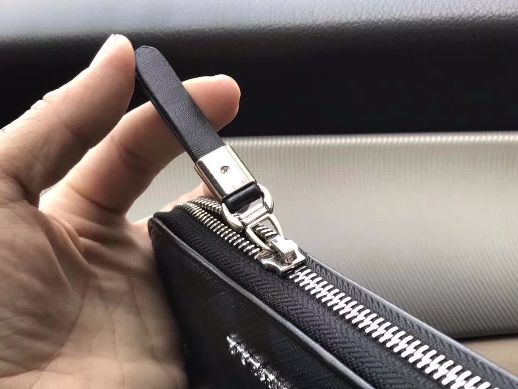 【BURBERRY 公式旗艦店】バーバリー 財布 当日出荷 好評に付き再入荷！19*10*2CM-BRAND OFF