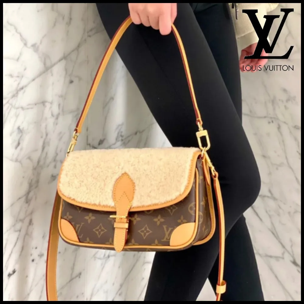 LOUIS VUITTON ★ ギフト◎ ショルダーバッグ ディアヌ もこもこ M46317-BRAND OFF