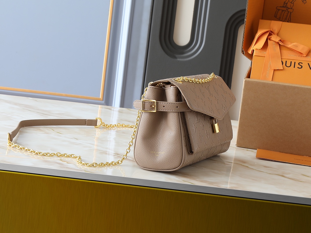LOUIS VUITTON ルイヴィトン Anytime Flap Bag バッグ M14604 M14973-BRAND OFF