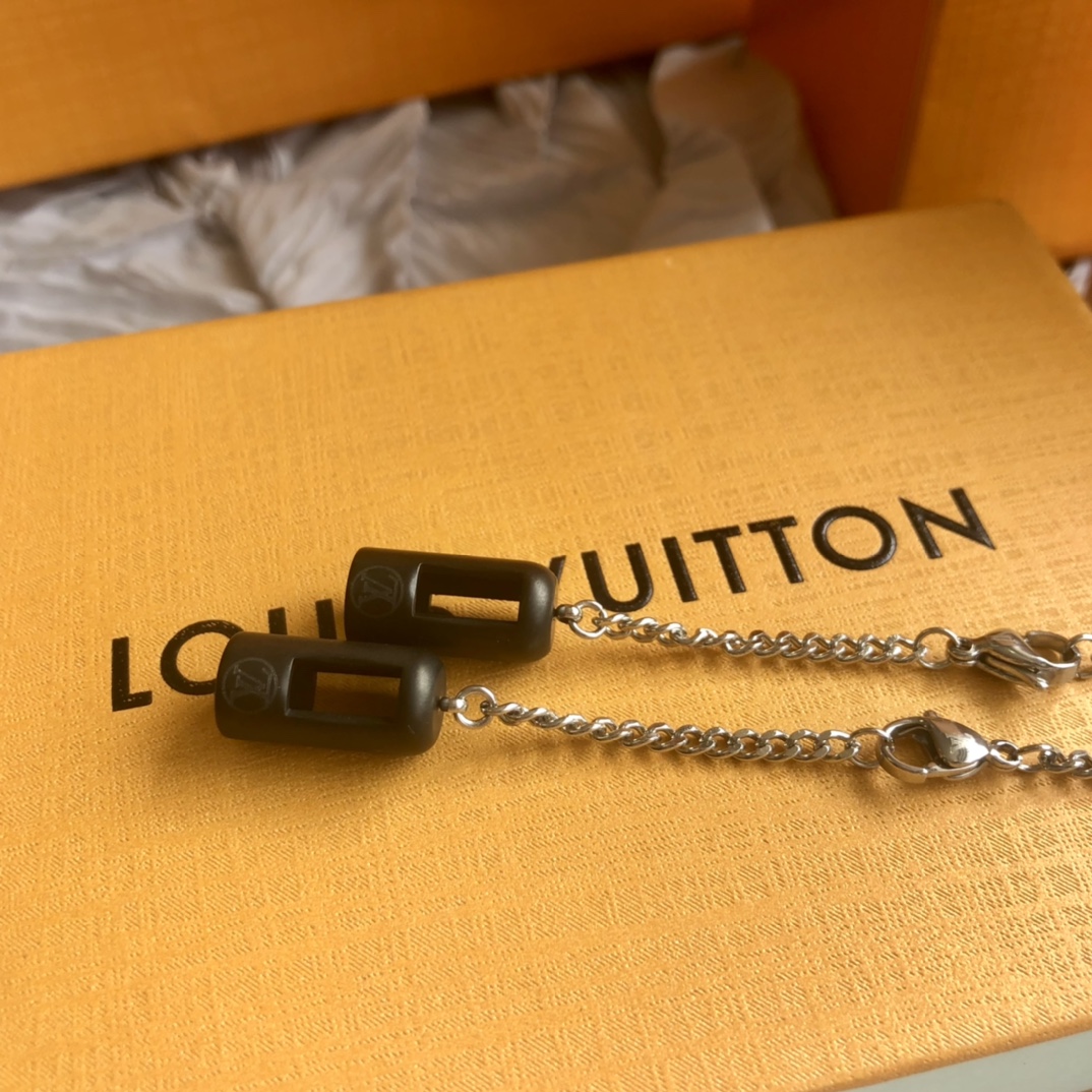 Louis Vuitton（ルイヴィトン） ヘッドフォンネックレス M00529-BRAND OFF