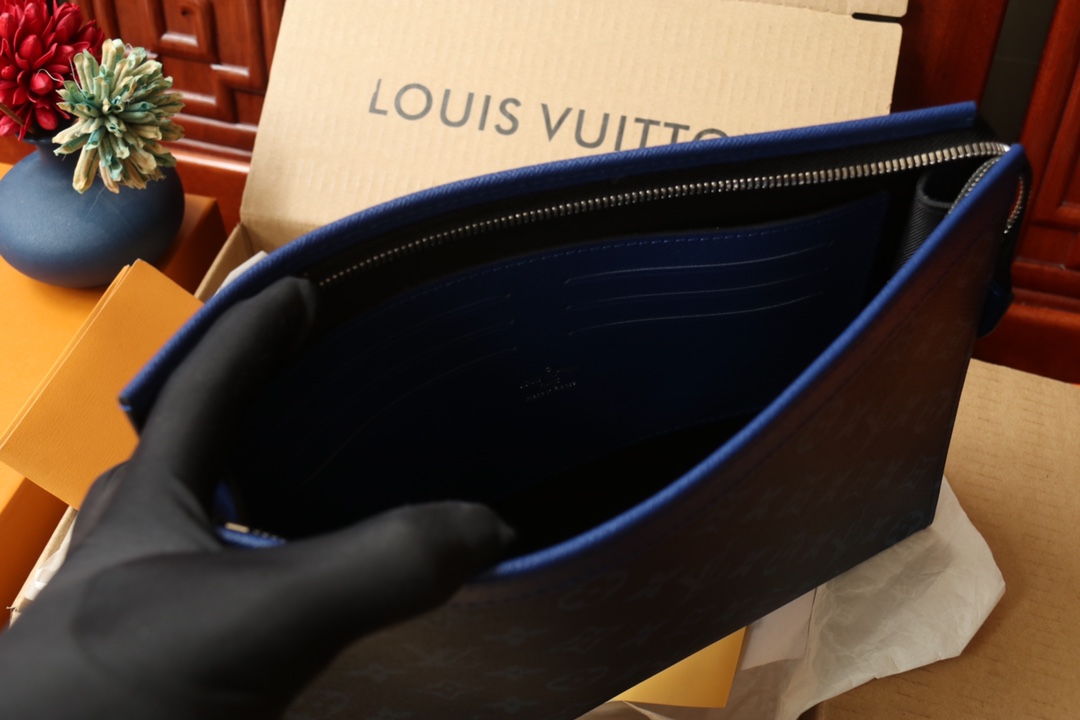 LOUIS VUITTON（ルイヴィトン）POCHETTE VOYAGE クラッチバッグ M61692-BRAND OFF