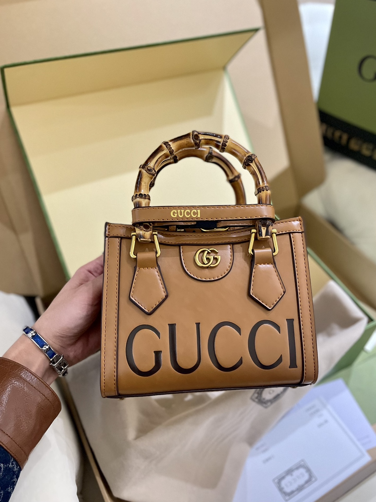 Gucciプレミアムエンボス竹節バッグGucciDianaショッピングバッグ-BRAND OFF
