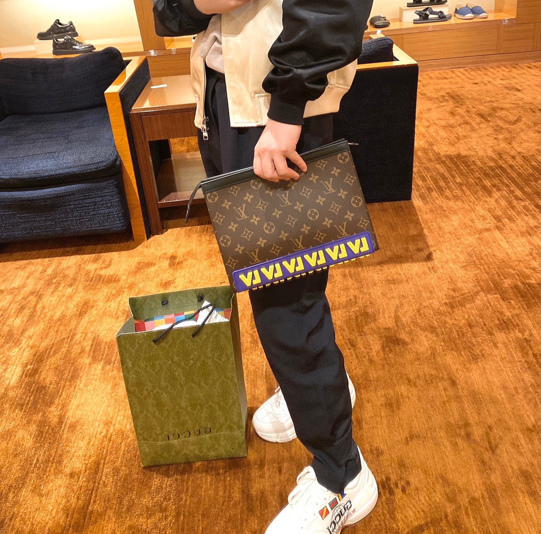 LOUIS VUITTON（ルイヴィトン）クラッチバッグ 26*20*5cm-BRAND OFF