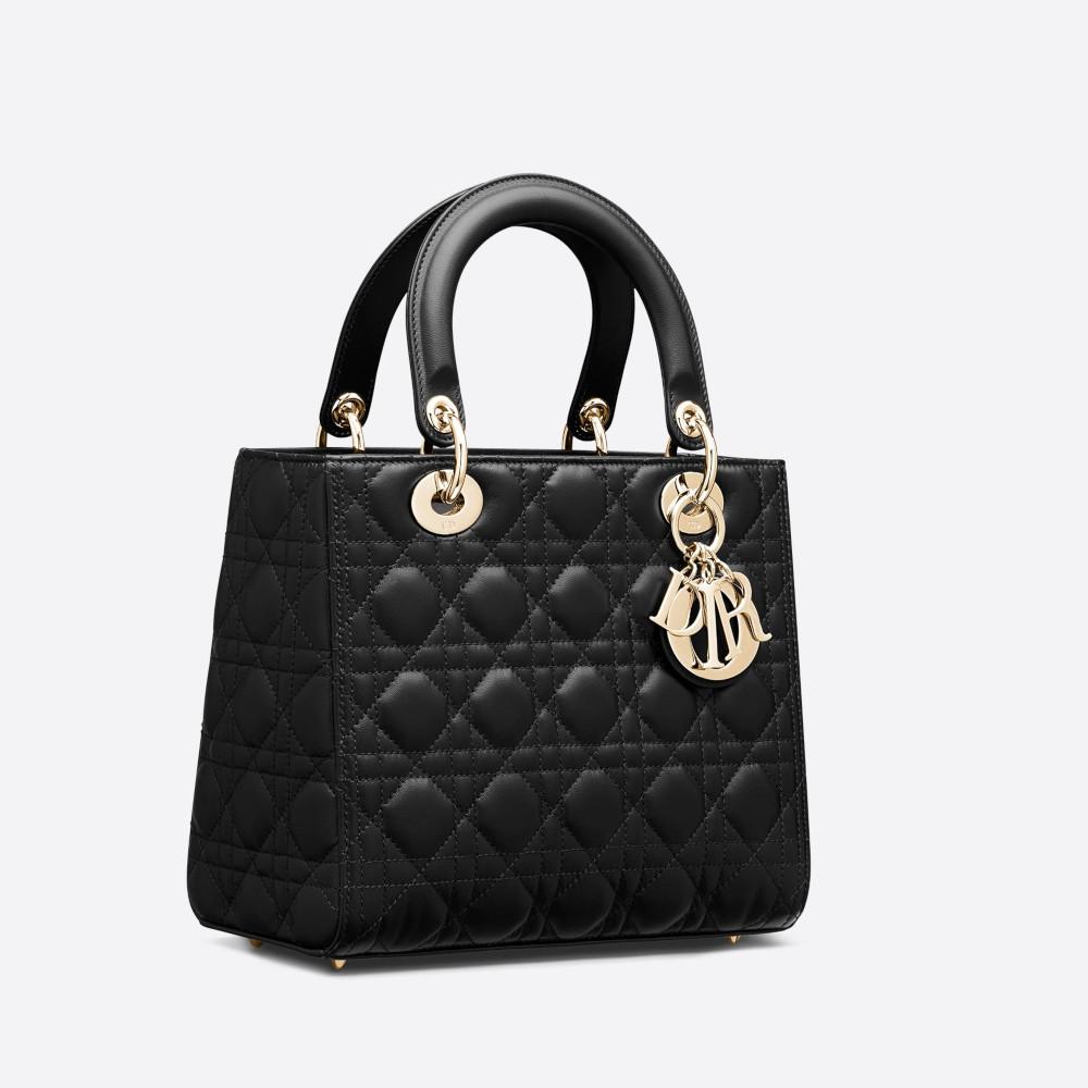 ⚡絶好の機会をお見逃しなく！雑誌掲載！【DIOR】 LADY DIOR ミディアムバッグ-BRAND OFF