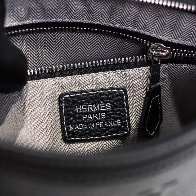 【HERMES 公式旗艦店】エルメス クラッチバッグ 当日出荷 好評に付き再入荷！26*16*4CM-BRAND OFF