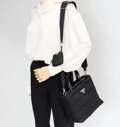 最安値挑戦中★PRADA Padded tote bag★マザーズバッグ★大人気 25.5*18.5*10.5cm-BRAND OFF
