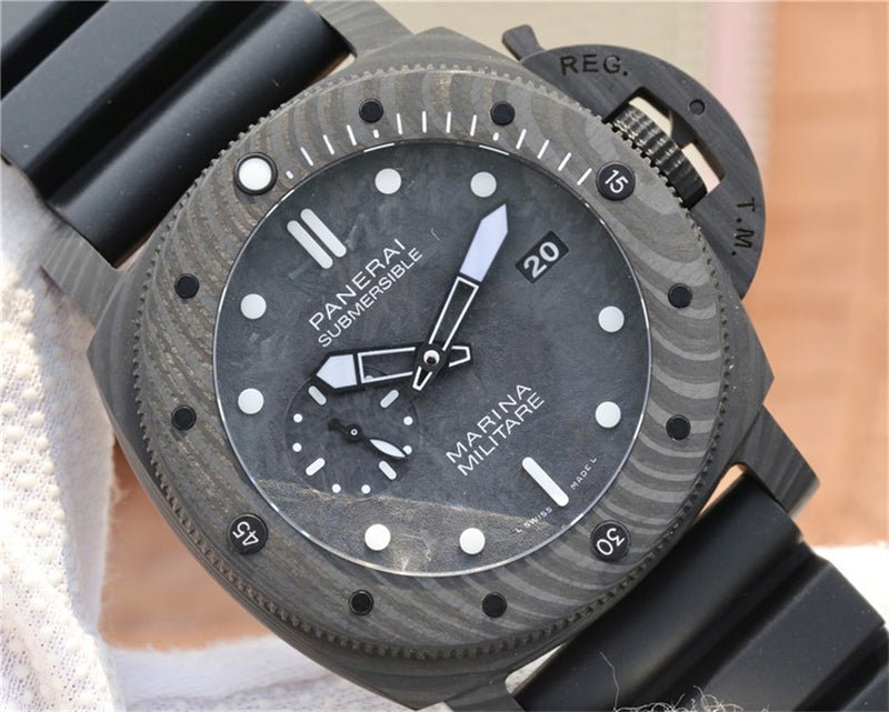 パネライサブマーシブル マリーナ ミリターレ カーボテック世界限定1000本 PAM00979-BRAND OFF