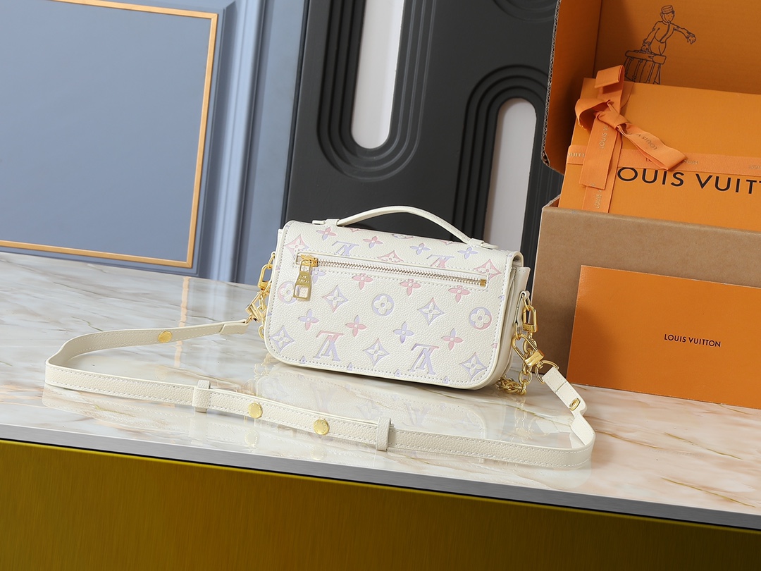 LOUIS VUITTON ルイヴィトン POCHETTE MÉTIS EAST WEST M25682-BRAND OFF