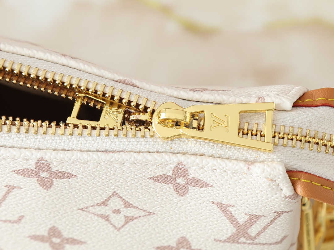 LOUIS VUITTON ルイヴィトン Coussin ショルダーバッグ M57790-BRAND OFF