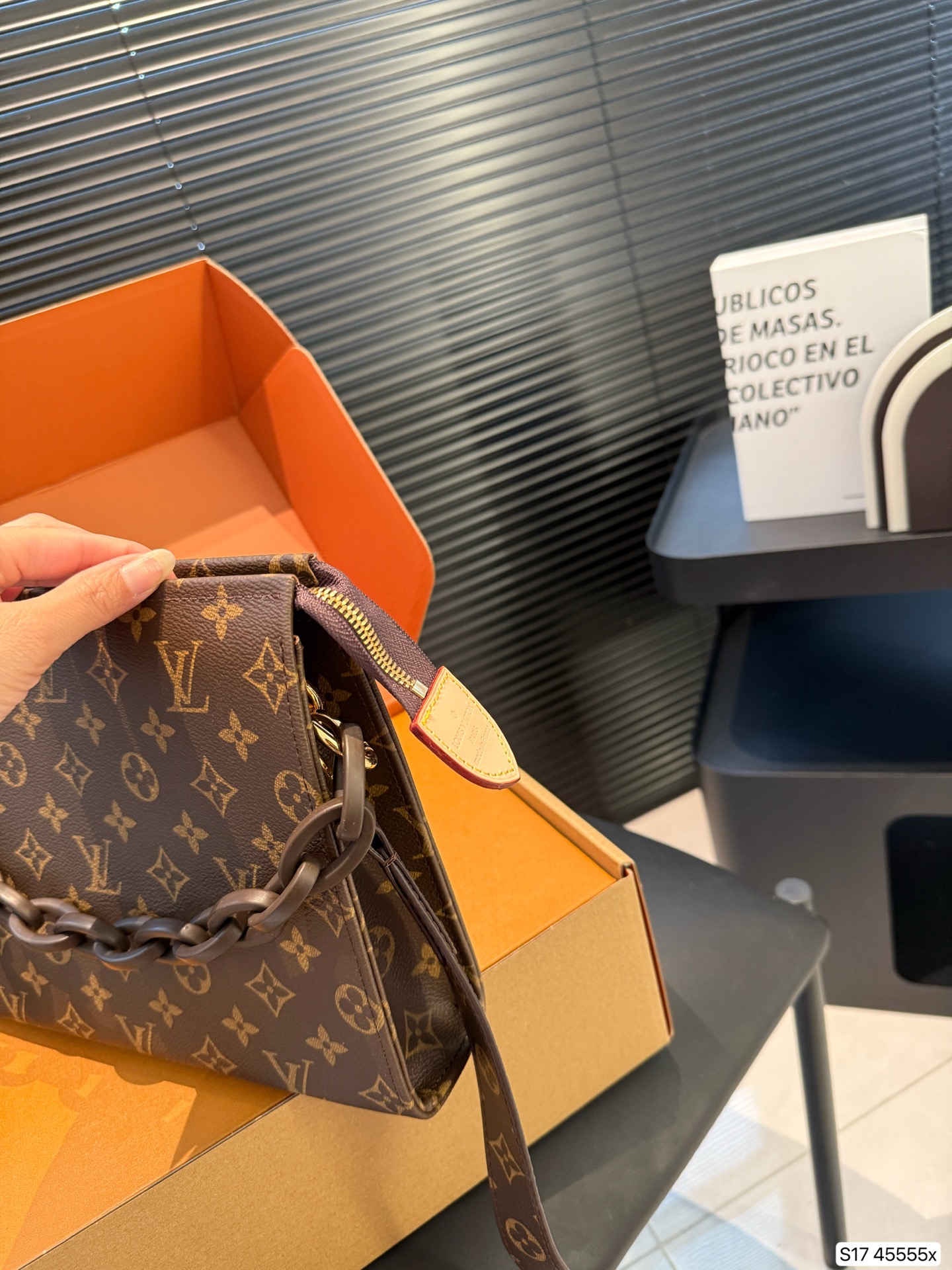 LOUIS VUITTON ルイヴィトン トイレタリーバッグ 化粧ポーチ-BRAND OFF