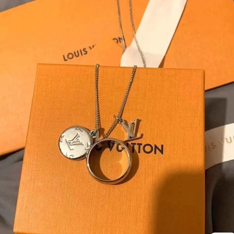 LOUIS VUITTONルイヴィトン リングネックレス モノグラム-BRAND OFF