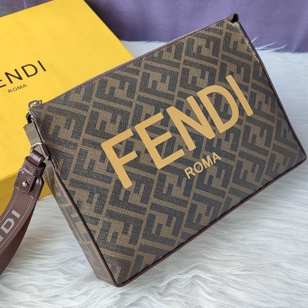 【FENDI 旗艦店】クラッチバッグ 28X19X3CM-BRAND OFF