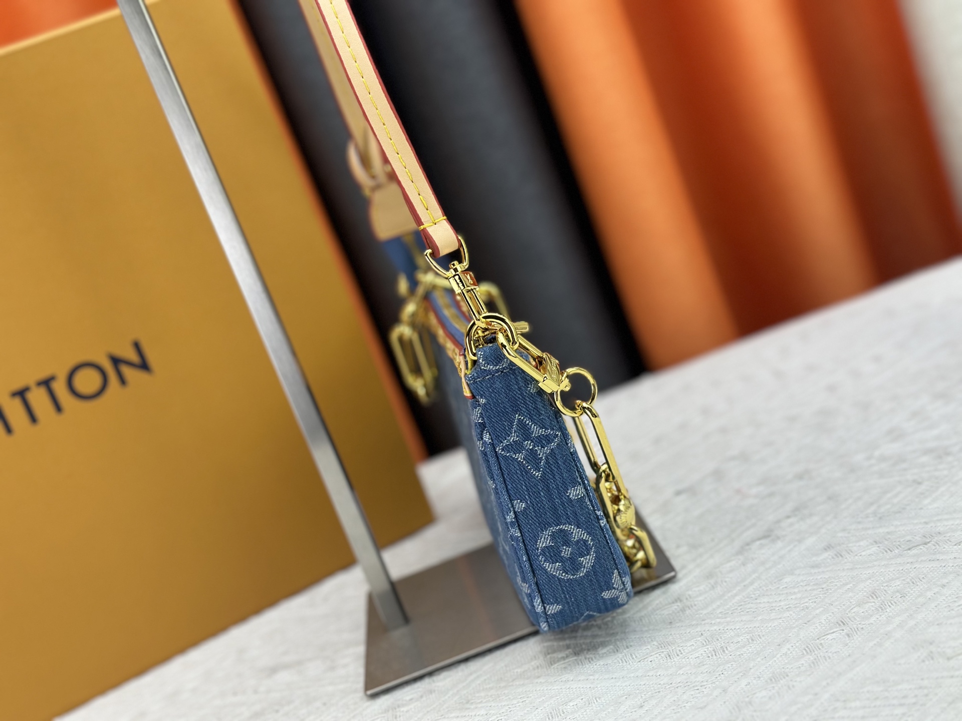 LOUIS VUITTON ルイヴィトン Pochette Accessoires デニムバッグ M13404-BRAND OFF