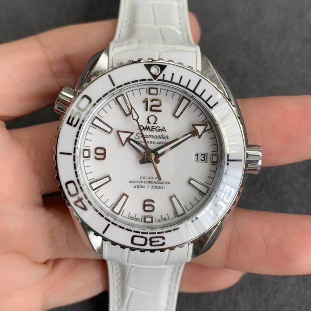 Omega Seamaster Planet Ocean Co-Axial Master Chronometer 215.33.40.20.04.001-BRAND OFF