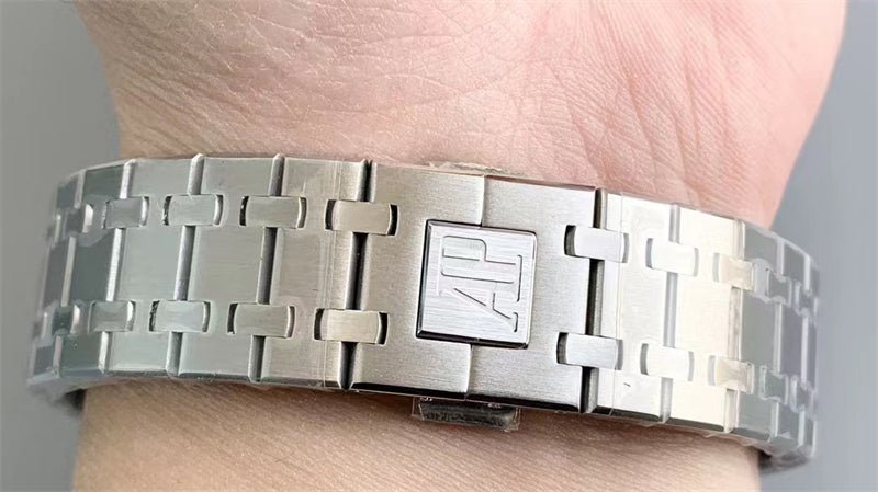 オーデマピゲ ロイヤルオーク エクストラシン ブティック限定 15202BC.OO.1240BC.01-BRAND OFF