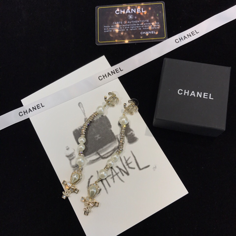 【CHANEL 】 シャネル   ファッションスタイルのイヤリング-BRAND OFF