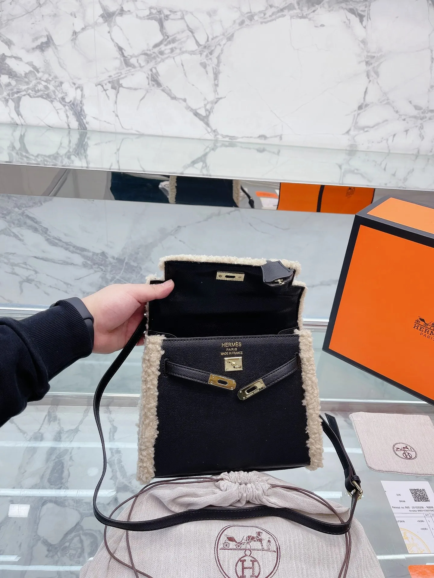 【HERMES公式 旗艦店】 エルメス ショルダーバッグ 当日出荷 好評に付き再入荷！25*19CM-BRAND OFF