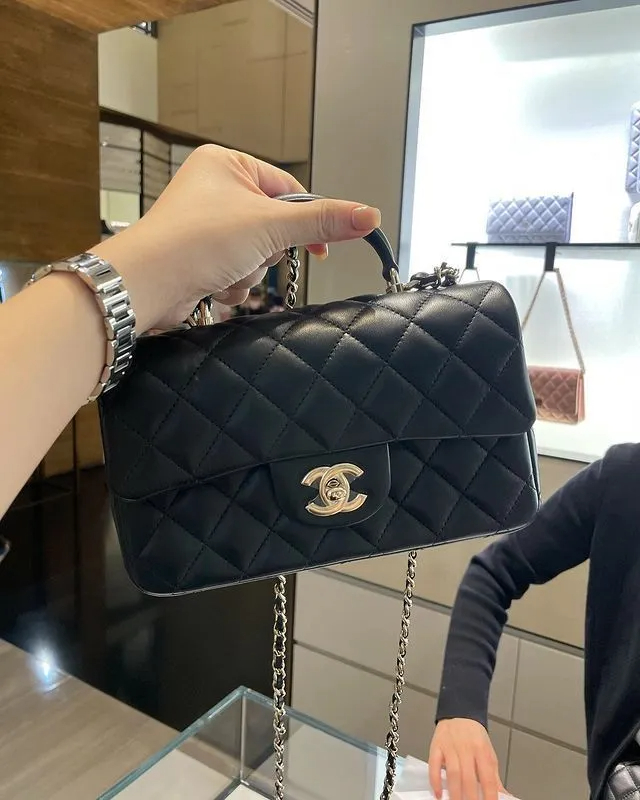 《可愛い一級品》CHANEL トップハンドル ミニフラップバッグ-BRAND OFF