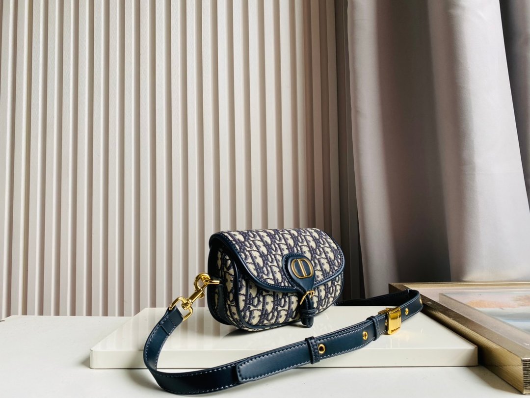 Christian Dior 【ディオール】Bobby ショルダーバッグ21x12x5cm-BRAND OFF
