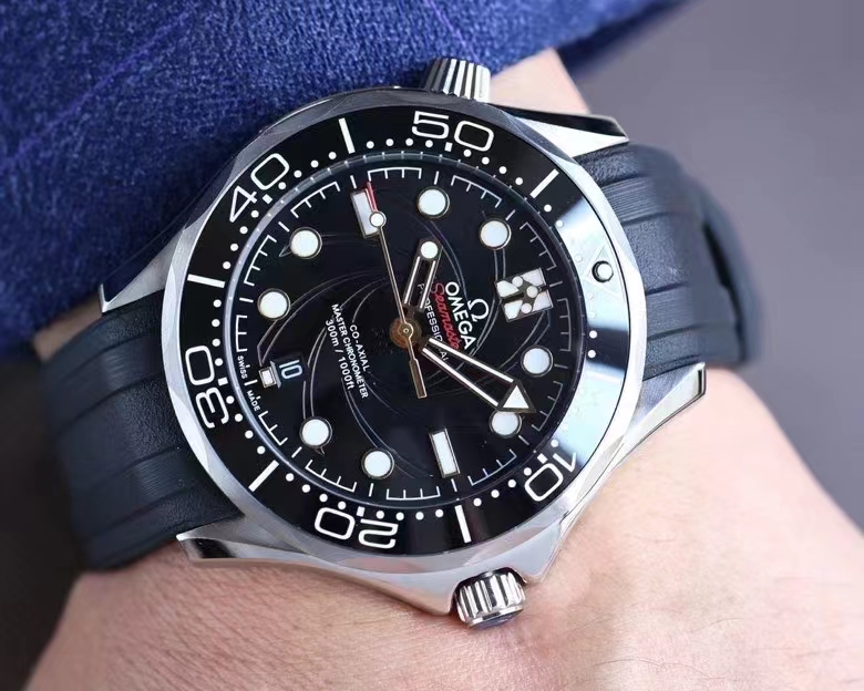 Omega Seamaster Diver 007 World Limited 257 Bottles 210.22.42.20.01.003-BRAND OFF