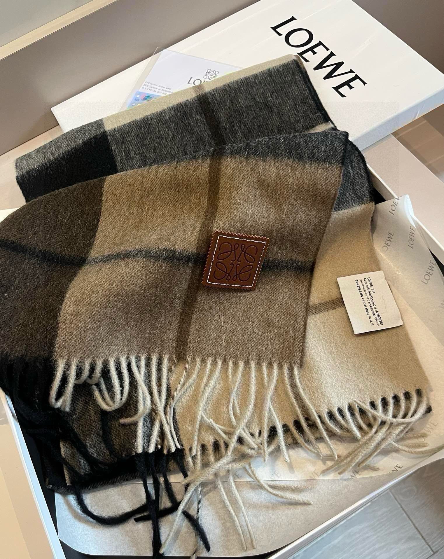 【LOEWE ロエベ】スカーフ 30*180CM   241207-BRAND OFF