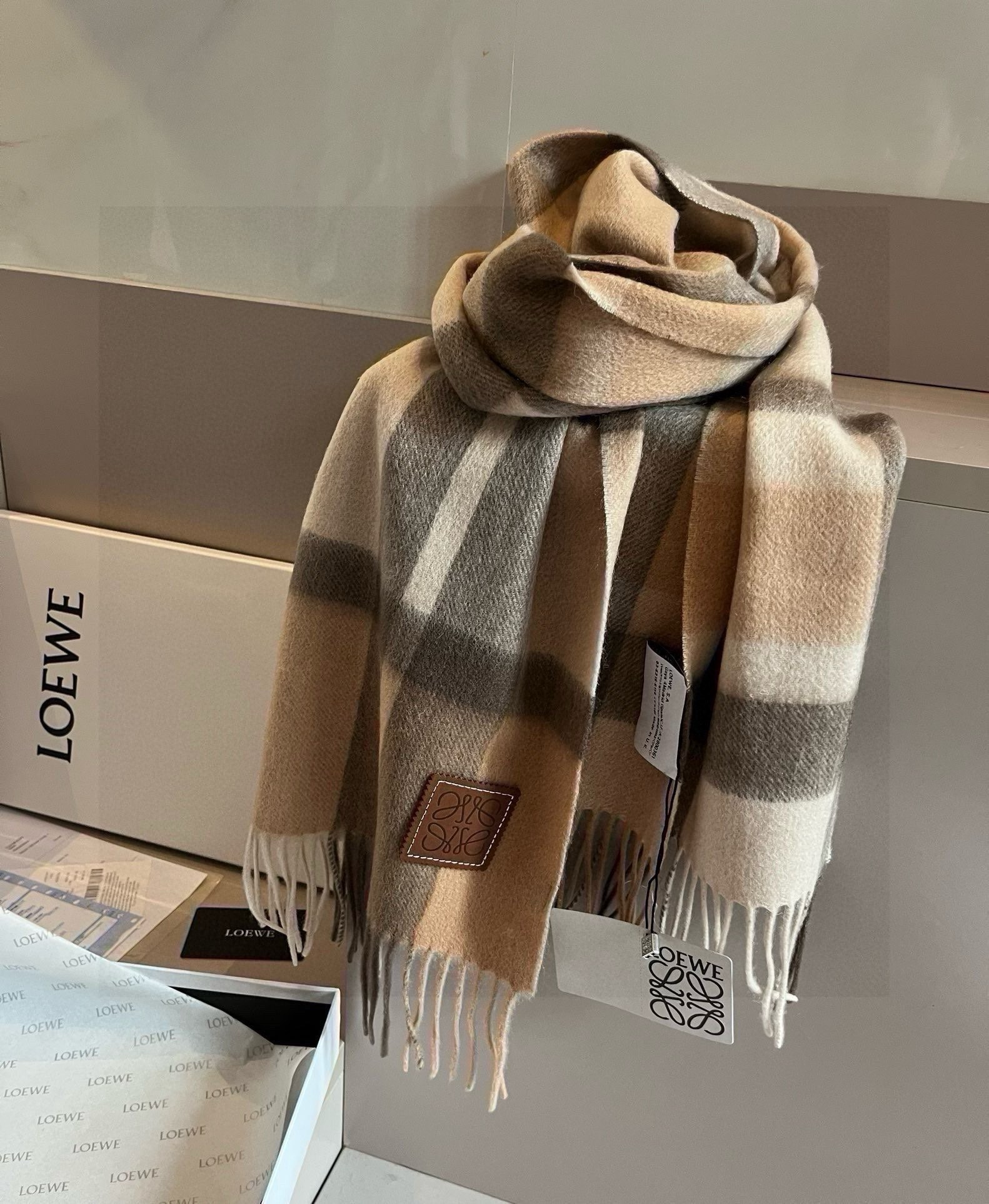 【LOEWE ロエベ】スカーフ 30*180CM   241207-BRAND OFF