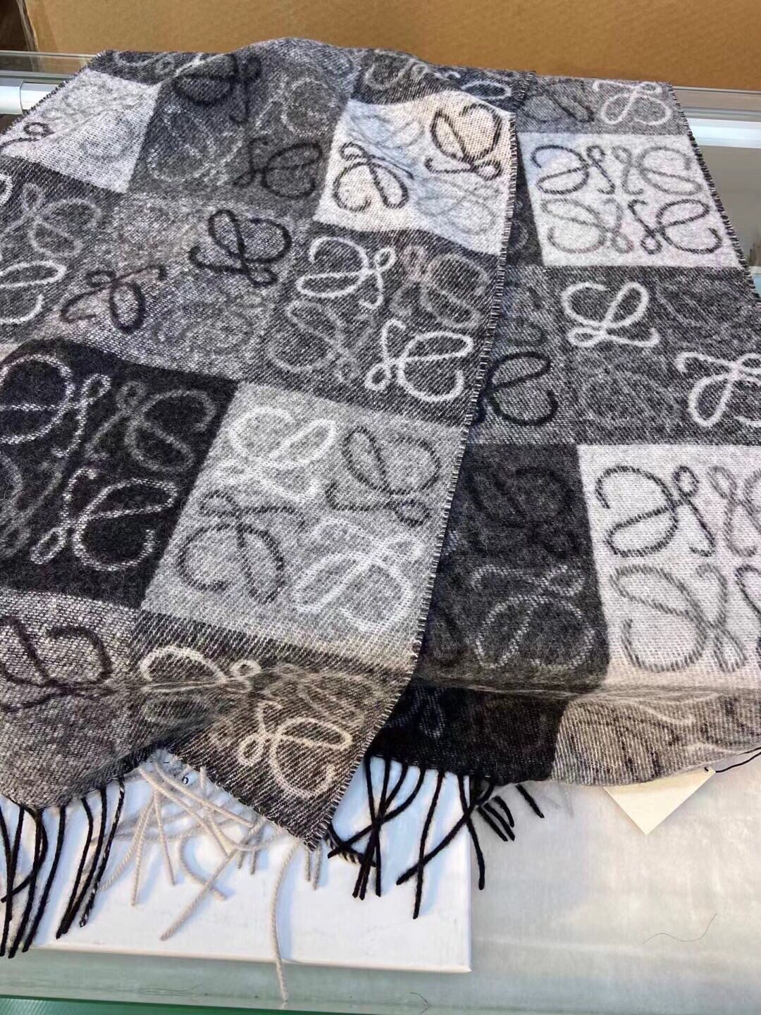 【LOEWE ロエベ】スカーフ40*200CM   241207-BRAND OFF