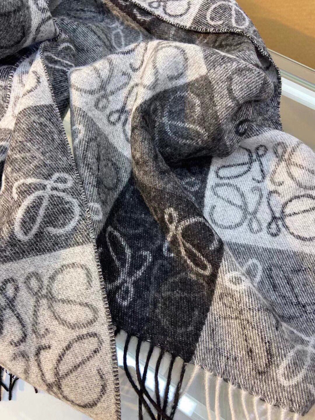 【LOEWE ロエベ】スカーフ40*200CM   241207-BRAND OFF
