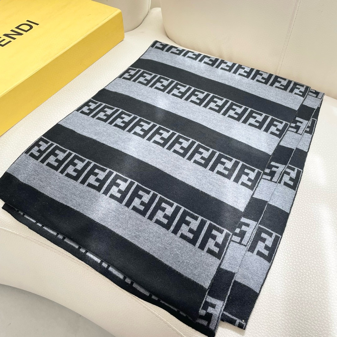 【FENDI  フェンディ】スカーフ 180*32CM   241207-BRAND OFF