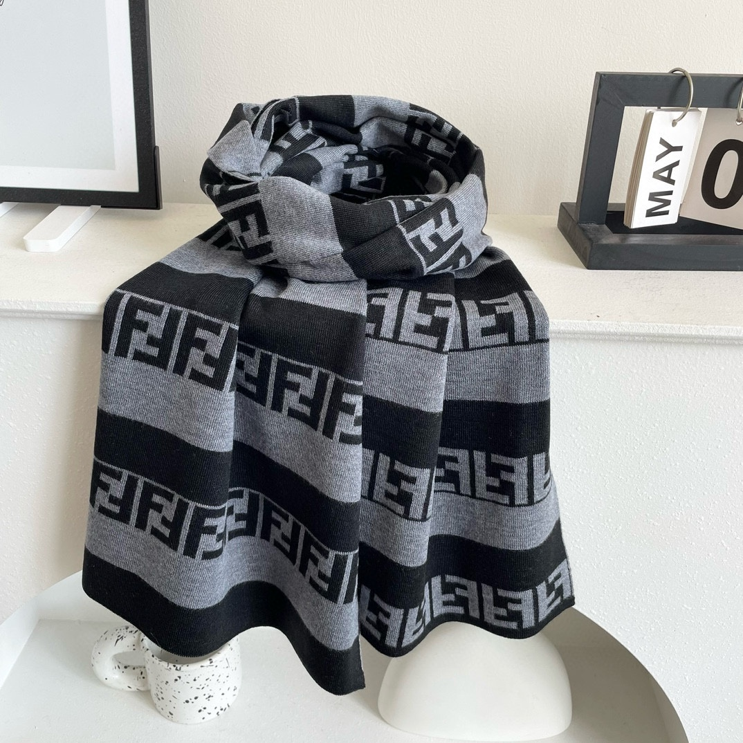 【FENDI  フェンディ】スカーフ 180*32CM   241207-BRAND OFF