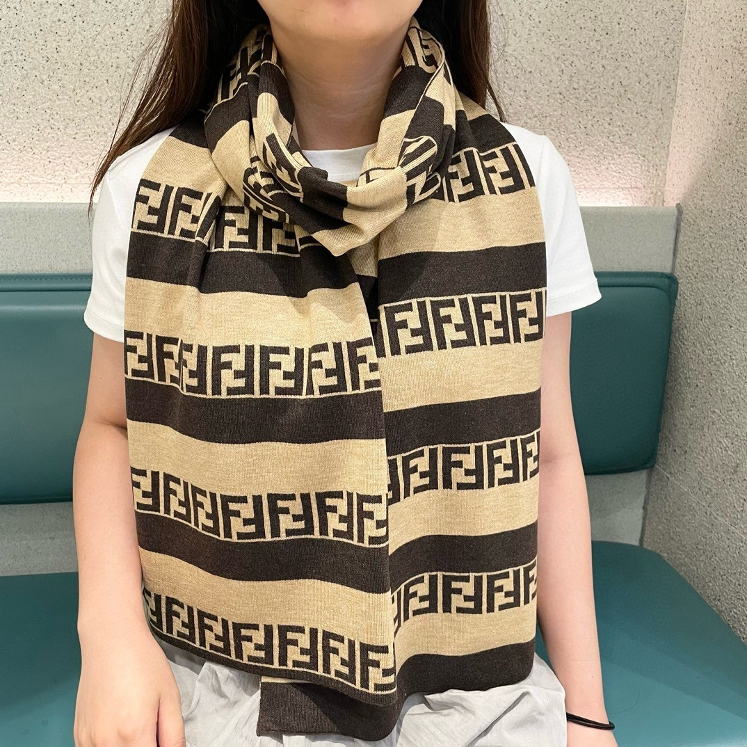 【FENDI  フェンディ】スカーフ 180*32CM   241207-BRAND OFF