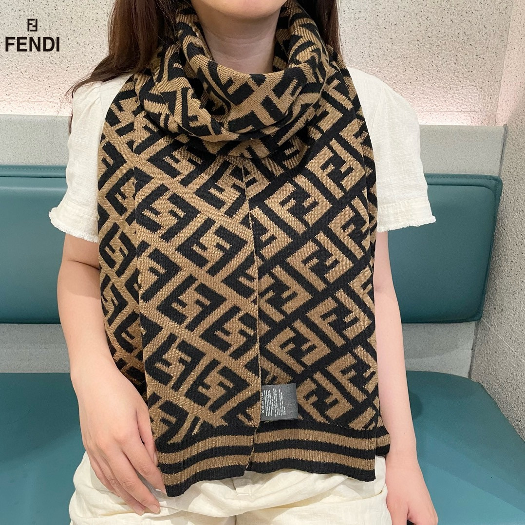 【FENDI  フェンディ】スカーフ 180*32CM   241207-BRAND OFF