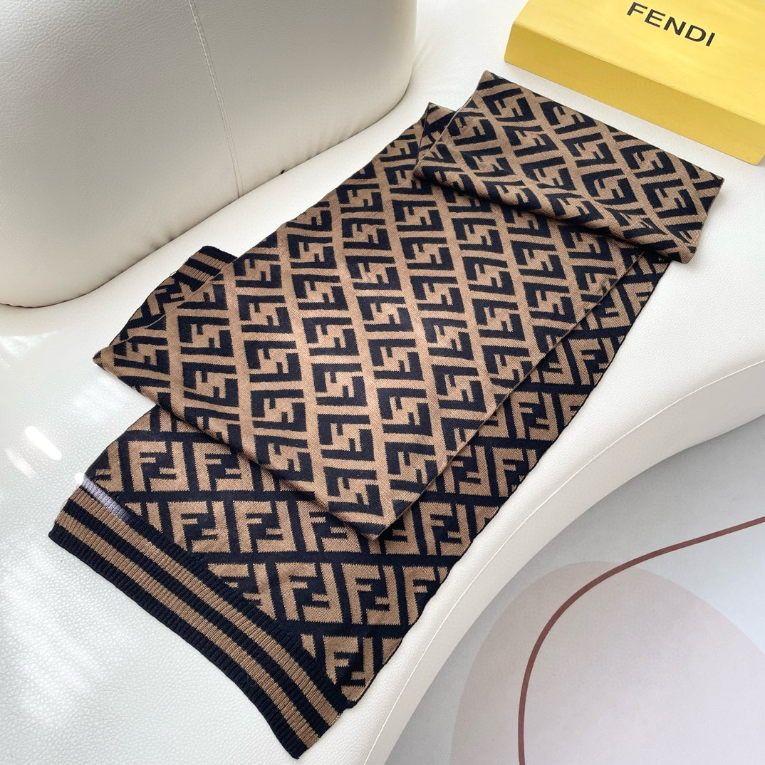 【FENDI  フェンディ】スカーフ 180*32CM   241207-BRAND OFF
