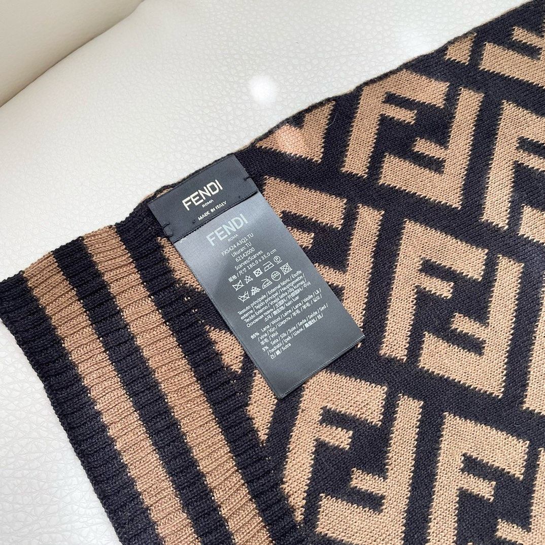 【FENDI  フェンディ】スカーフ 180*32CM   241207-BRAND OFF