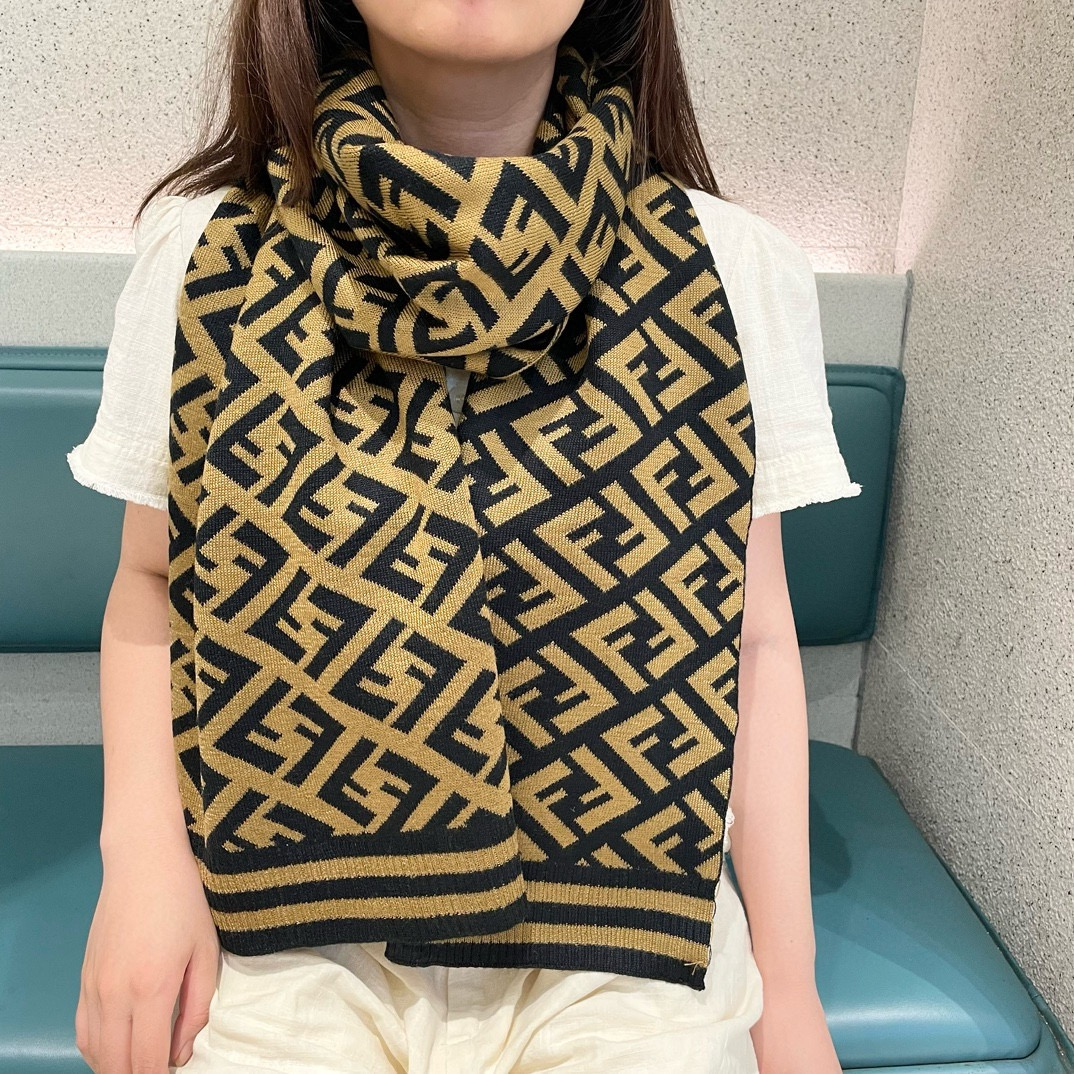 【FENDI  フェンディ】スカーフ 180*32CM   241207-BRAND OFF