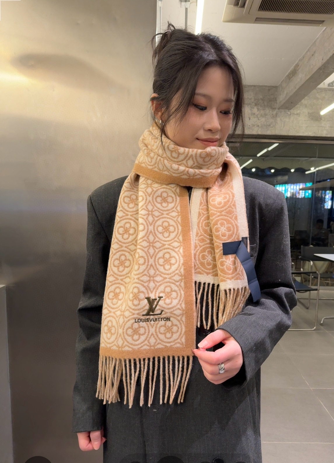【LOUIS VUITTON   ルイヴィトン】スカーフ 30*180CM   241207-BRAND OFF