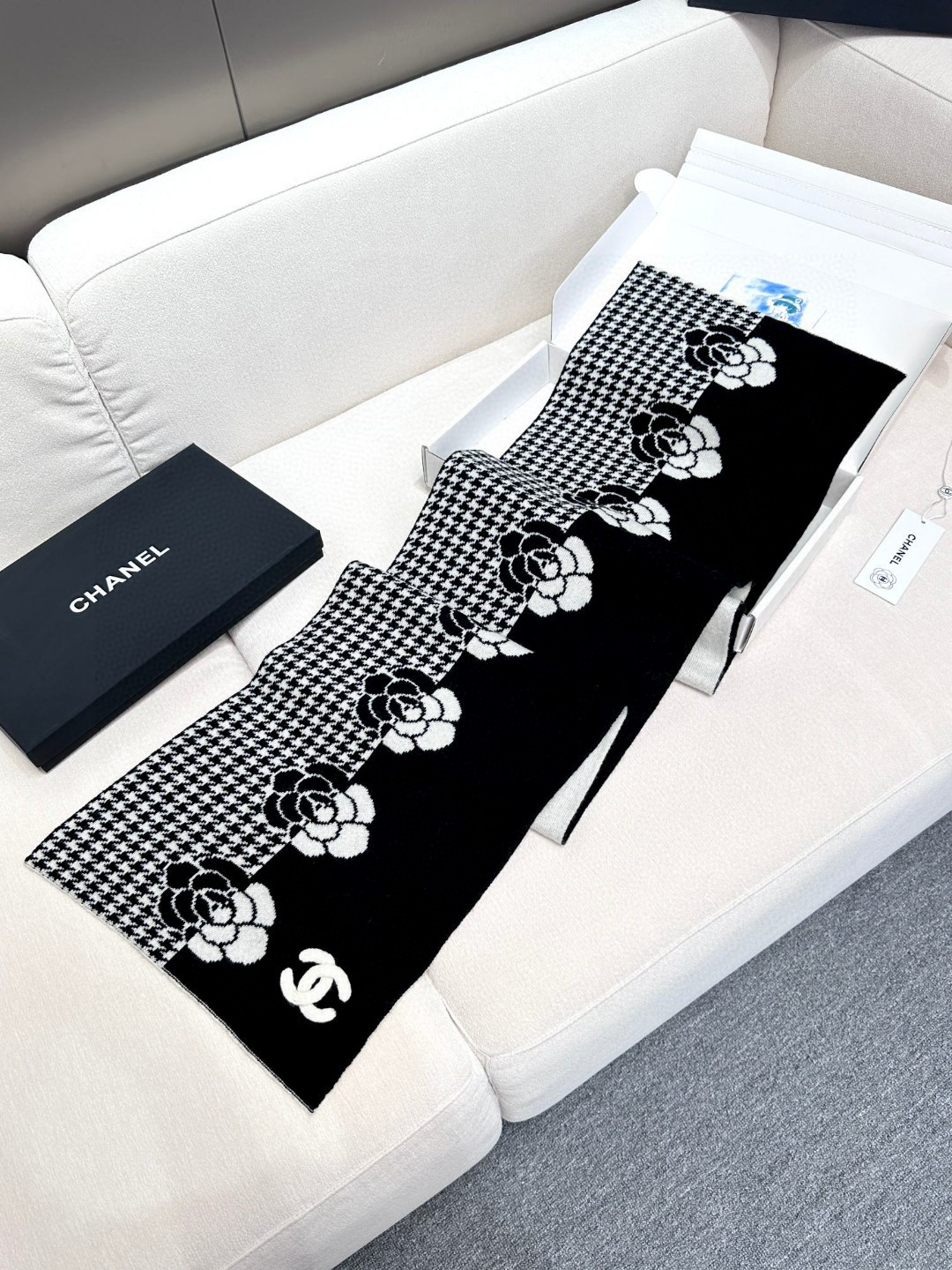 【CHANEL  シャネル 】スカーフ 33*180CM  241209-BRAND OFF