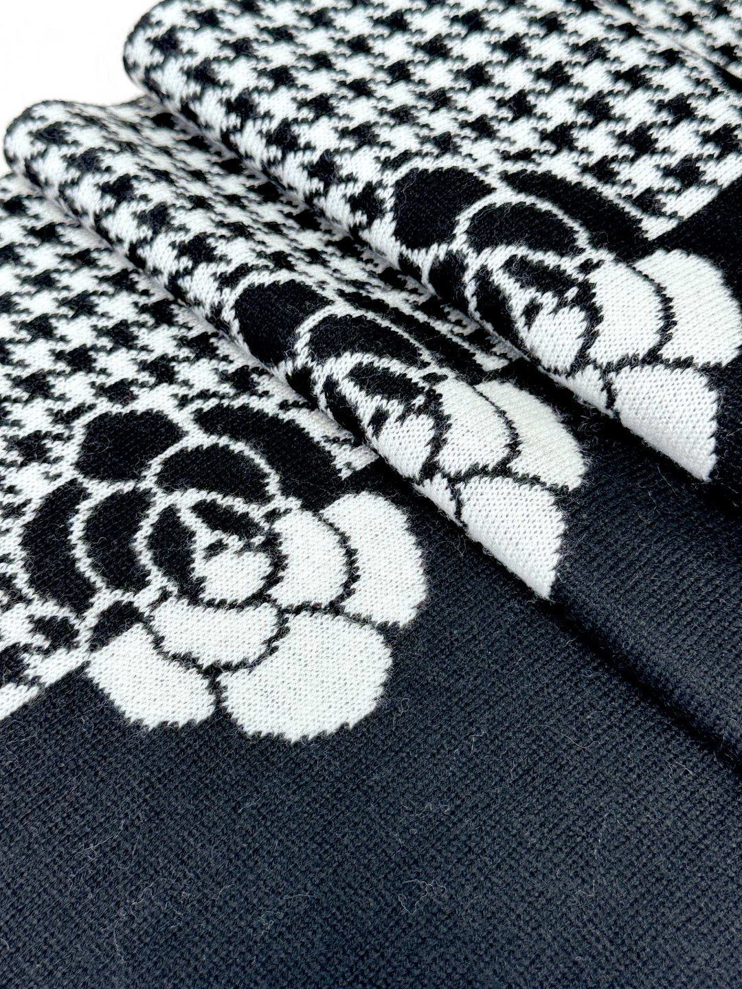 【CHANEL  シャネル 】スカーフ 33*180CM  241209-BRAND OFF