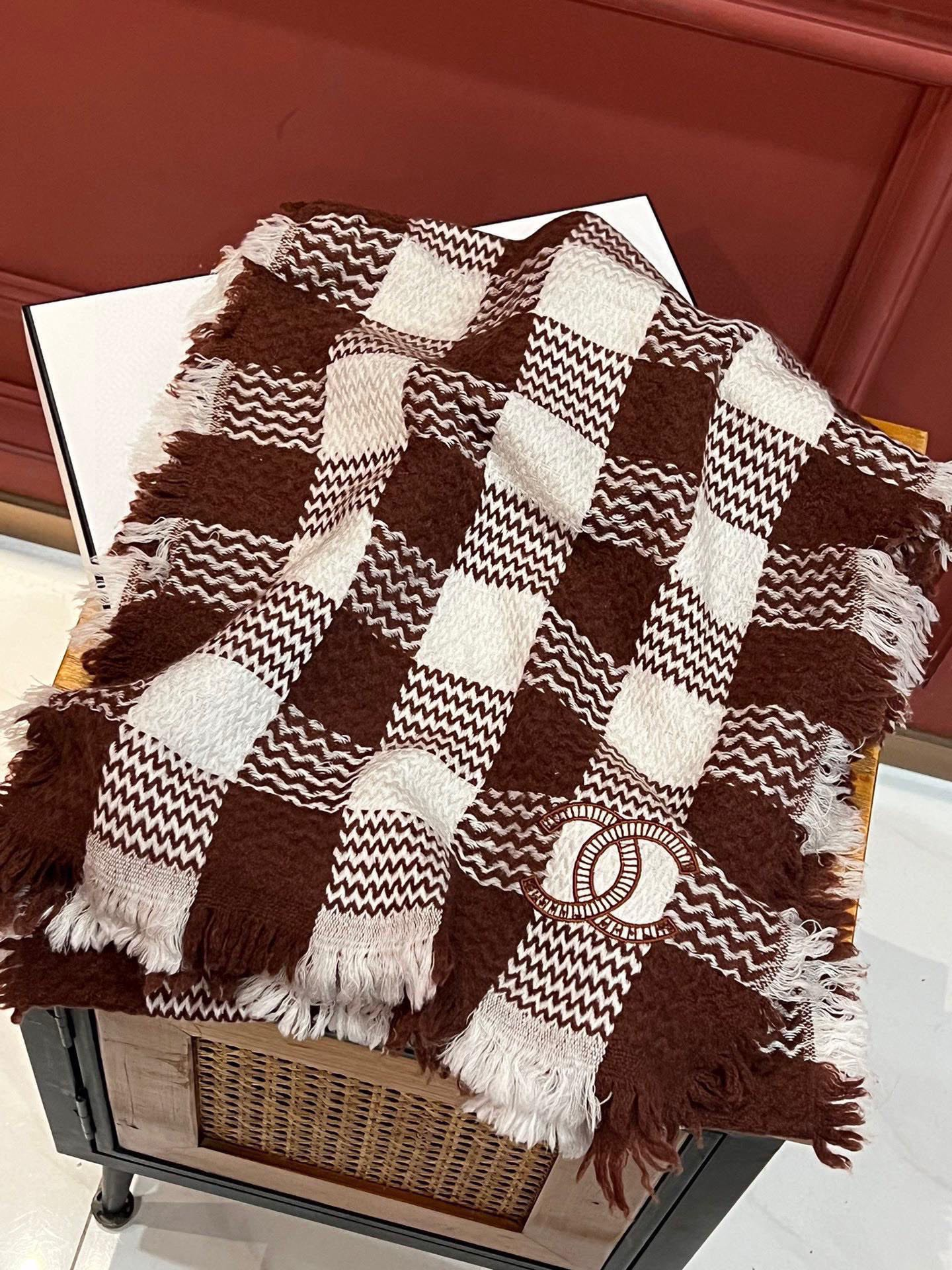 【CHANEL  シャネル 】スカーフ45*200CM  241209-BRAND OFF
