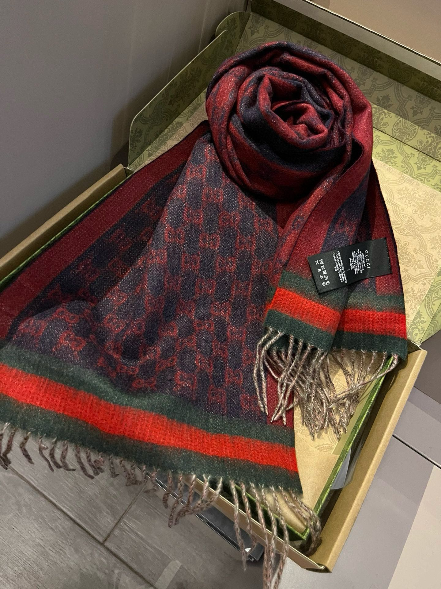 【GUCCI グッチ】スカーフ  32*210CM  241209-BRAND OFF