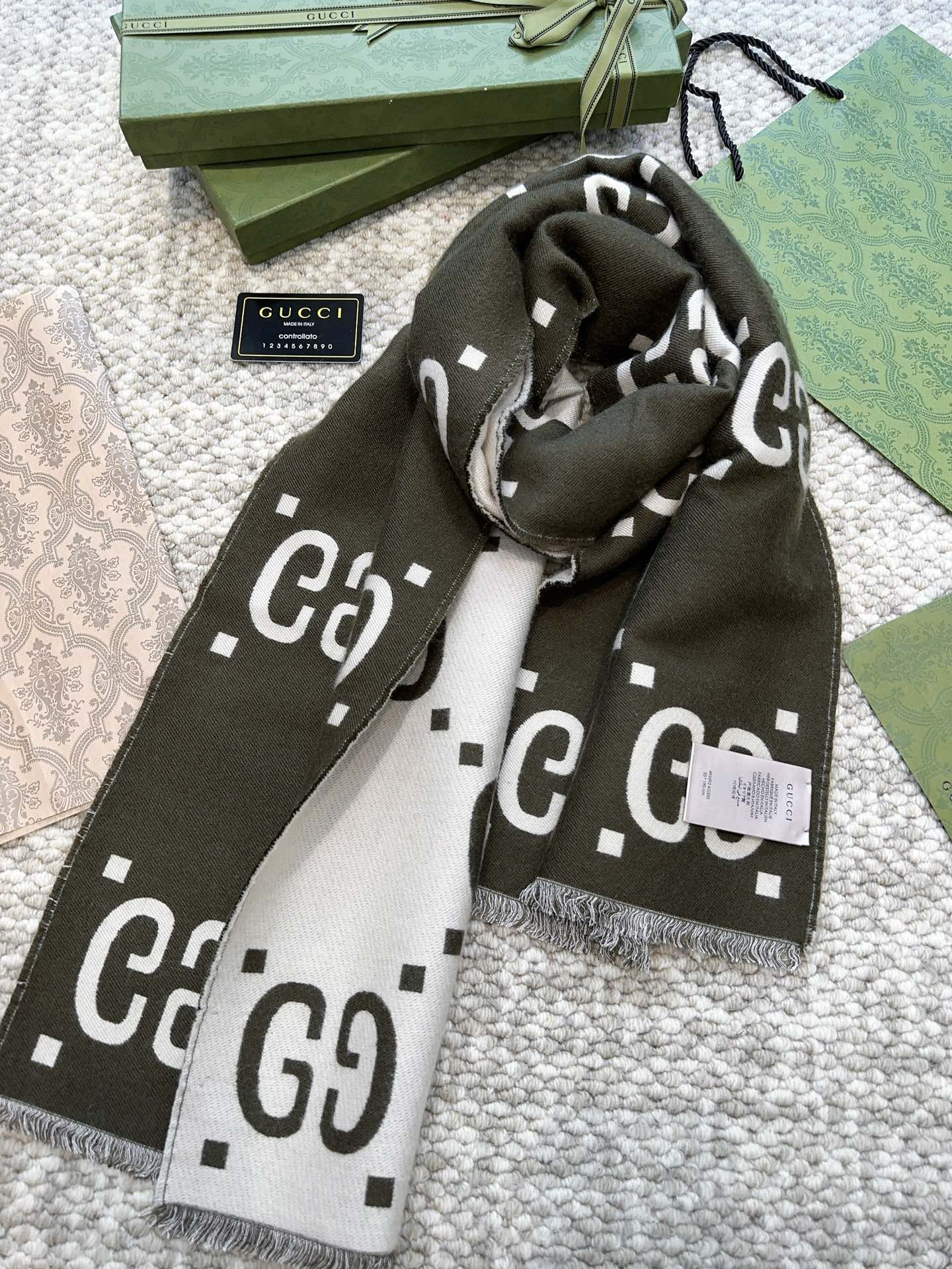 【GUCCI グッチ】スカーフ  30*180CM  241209-BRAND OFF