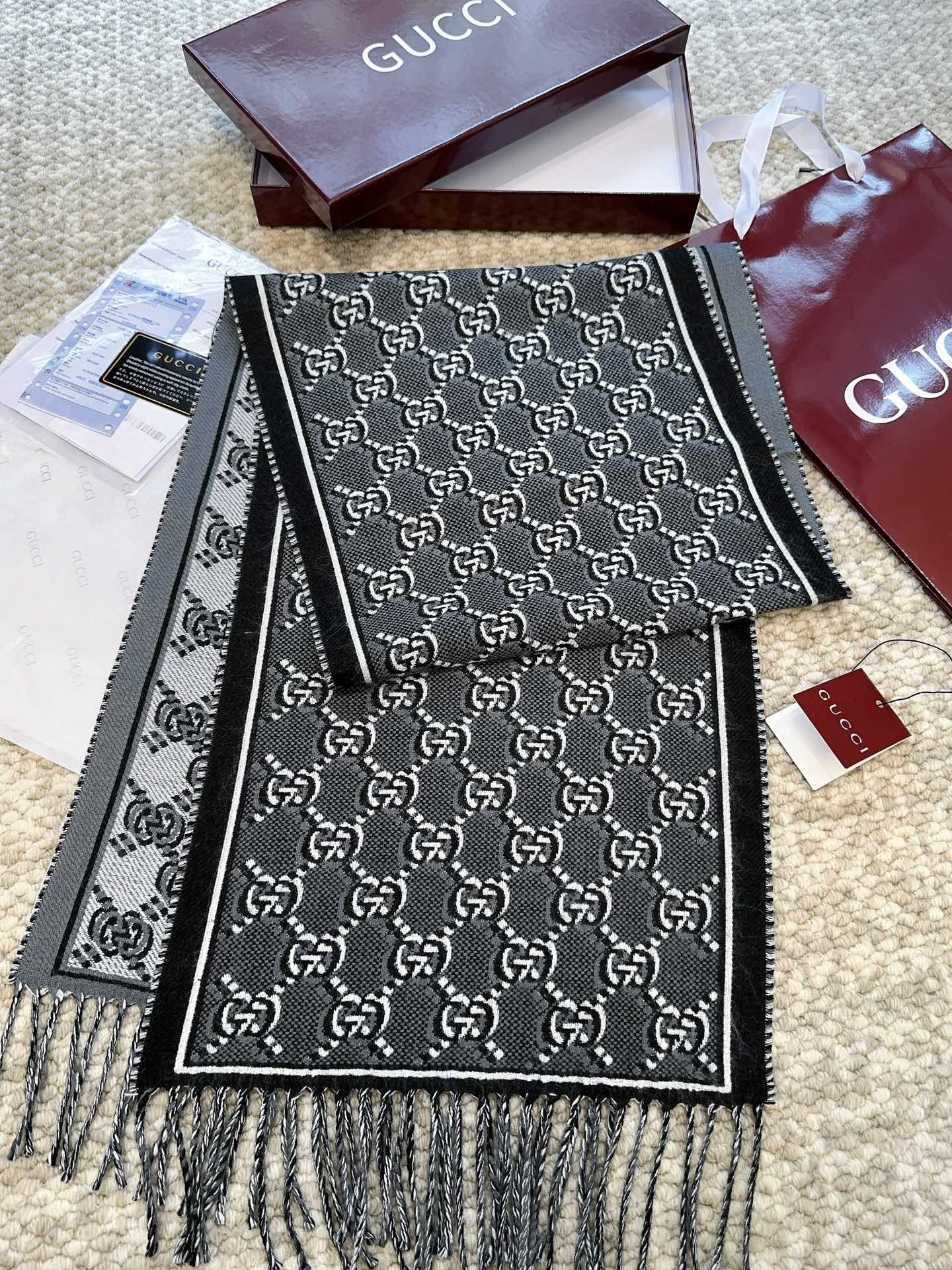 【GUCCI グッチ】スカーフ  33*195CM  241209-BRAND OFF