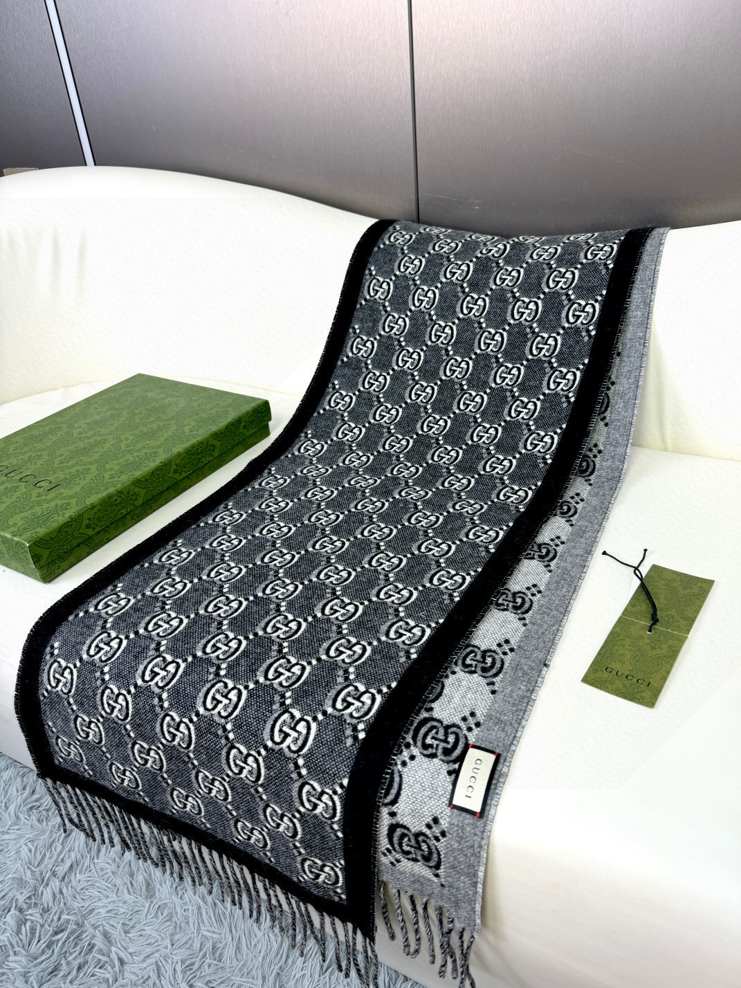 【GUCCI グッチ】スカーフ  180*35CM  241209-BRAND OFF